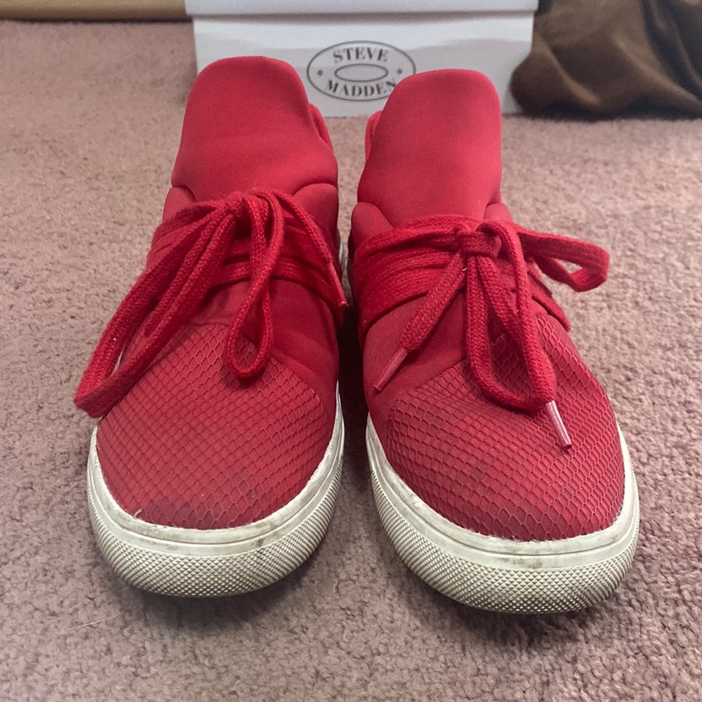 Steve Madden sneakers